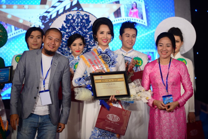 Trần Thị Như Thảo đoạt giải thí sinh ăn ảnh nhất cuộc thi  - Ảnh: QUANG ĐỊNH