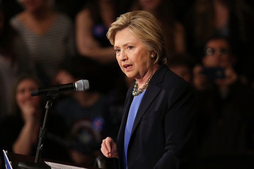 Cựu ngoại trưởng Mỹ Hillary Clinton vẫn chưa thoát khỏi những rắc rối về việc sử dụng email cá nhân trong công việc từ năm 2012 - Ảnh: Getty Images