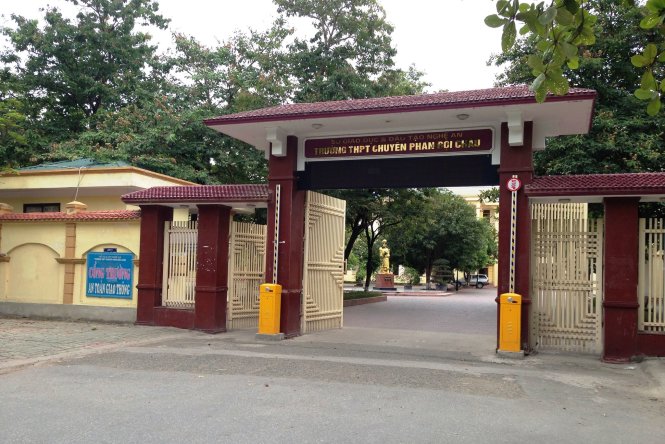 Điểm thi Trường THPT chuyên Phan Bội Châu đóng cửa sáng 4-7 do không có thí sinh thi môn Lịch sử - Ảnh: DOÃN HÒA