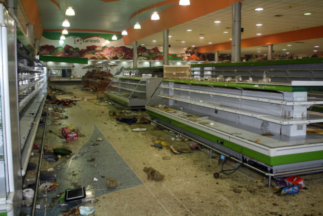 Đây là những hình ảnh trong siêu thị tại Venezuela - Ảnh: Offthegridnews