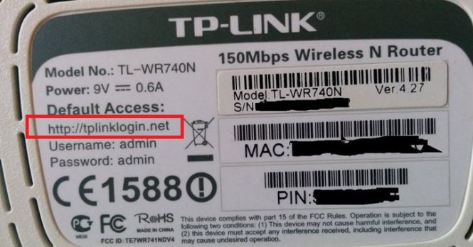 Tên miền bị mất đã được in sẵn trên thiết bị router TP-Link bán cho người dùng. - Ảnh: The Hacker News