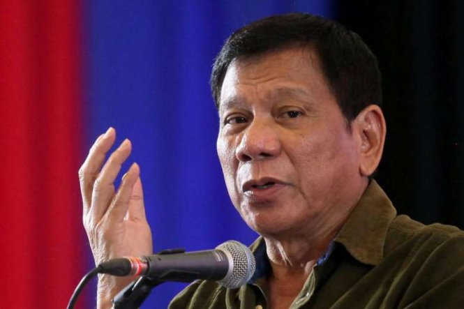 Tổng thống Philippines, ông Rodrigo Duterte phát biểu trong một hội nghị tại thành phố Davao, miền nam Philippines ngày 21-6 - Ảnh: Reuters