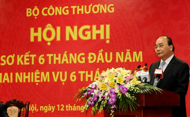 Thủ tướng Nguyễn Xuân Phúc yêu cầu Bộ Công thương cần tái cơ cấu ngay chính bộ máy của mình - Ảnh CẤN DŨNG