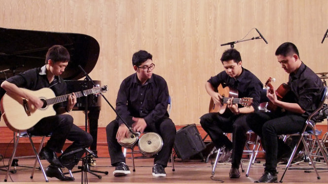 Sinh viên Nhạc viện TP.HCM biểu diễn tại chương trình hòa nhạc Thầy & trò - những đồng nghiệp - Ảnh tư liệu Tuổi Trẻ