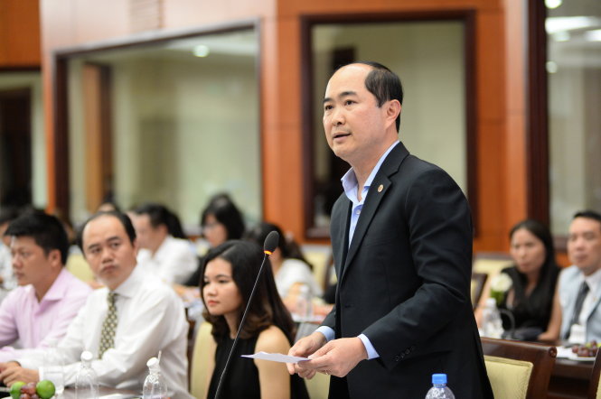 Doanh nhân Hồ Quang Minh phát biểu tại buổi gặp gỡ, đối thoại với doanh nhân trẻ, cá nhân khởi nghiệp chiều 19-7 - Ảnh: Tự Trung