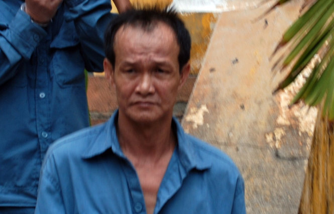 Bị cáo Trần Đạt Phương bị giải đi sau phiên tòa phúc thẩm - Ảnh: MINH BẰNG