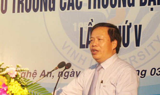 Ông Đinh Xuân Khoa - Hiệu trưởng Trường Đại học Vinh