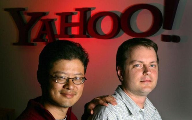 Hai nhà sáng lập Yahoo năm 1994 là Jerry Yang và David Filo - Ảnh: AP