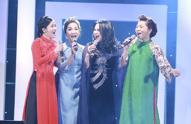 Hồng Nhung, Mỹ Linh, Thanh Lam, Hà Trần trong live show Ngày xanh - Ảnh: HẢI BÁ