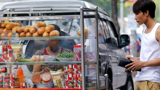 Bánh mì, món ăn yêu thích của người Sài Gòn - Ảnh minh họa: NGỌC DƯƠNG