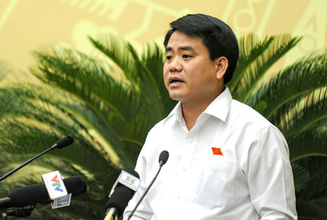 Chủ tịch UBND thành phố HN Nguyễn Đức Chung cho biết cử tri thành phố có thông tin với Ban cán sự UBND thành phố về việc cảnh sát phòng cháy chữa cháy thành phố có sân sau bán thiết bị  Chú thích ảnh - Ảnh: NAM TRẦN