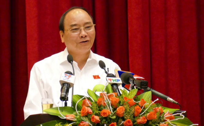 Thủ tướng Nguyễn Xuân Phúc phát biểu trước đông đảo cử tri TP Hải Phòng - Ảnh: L.K