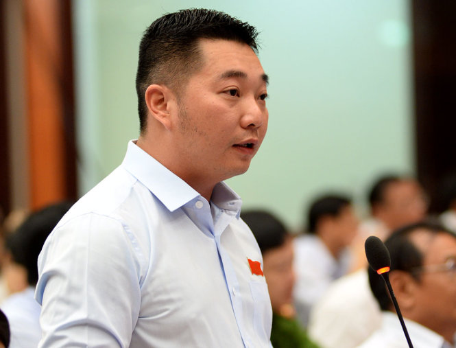 Đại biểu Lê Trương Hải Hiếu phát biểu tại kỳ họp  - Ảnh: TỰ TRUNG