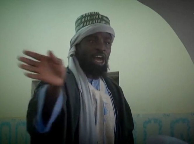 Ảnh chụp lại từ một video của nhóm Boko Haram cho thấy lãnh đạo của nhóm là Abubakar Shekau đang phát biểu - Ảnh: AFP