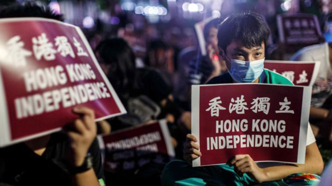 Hong Kong lần đầu tiên tổ chức tuần hành đòi độc lập, tách khỏi Trung Quốc - Ảnh: AFP