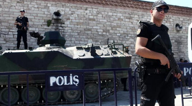 Thổ Nhĩ Kỳ đang tiếp tục chiến dịch trấn áp sau cuộc đảo chính hụt ngày 15-7 - Ảnh: GETTY IMAGES