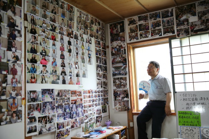 Ông Yoshida trong ngôi nhà của mình - Ảnh: NA SƠN