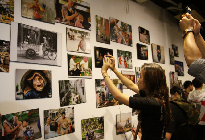 Hơn 50 bức ảnh kể chuyện Sài Gòn qua góc nhìn của các bạn trẻ - Ảnh: Trần Thanh