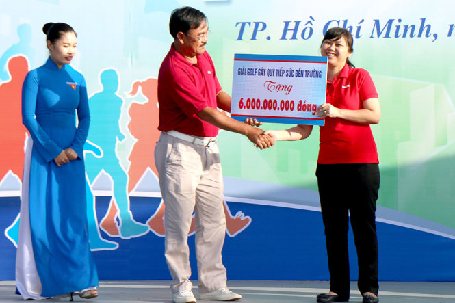 Ông Lý Thanh Tùng  - phó trưởng ban tổ chức giải golf gây quỹ học bổng 