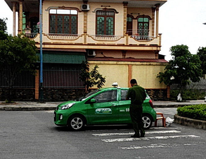 Chiếc xe taxi bị lấy trộm - Ảnh: NGỌC HẢI