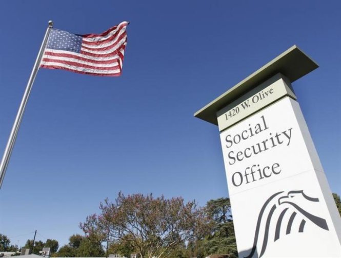 Bảng chỉ dẫn của Sở an sinh xã hội Mỹ tại Burbank, California - Ảnh: Reuters