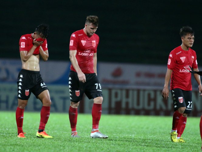 Long An chính thức nhận suất đá play-off. Ảnh: N.K