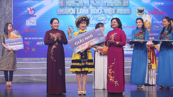 Giải nhì và giải thí sinh được yêu thích nhất thuộc về Nguyễn Thị Thanh Thúy, Đài PT-TH Bình Phước - Ảnh: Q.S.