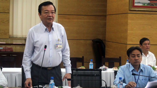 Ông Lê Hồng Sơn phát biểu tại buổi thảo luận với Ban Văn hóa - xã hội HĐND TP sáng 31-8 - Ảnh: Hải Quân