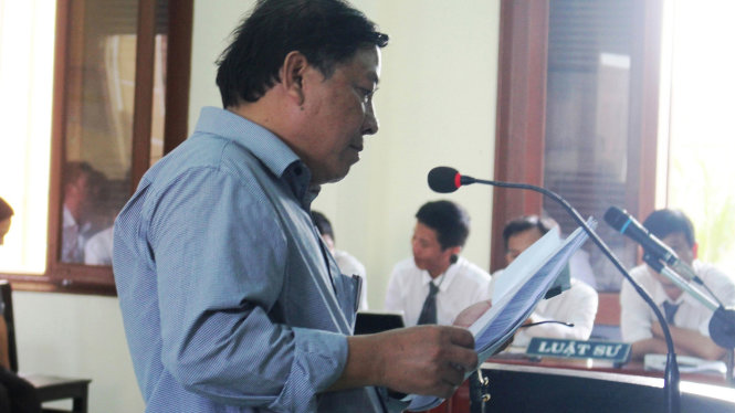 Bị cáo Nguyễn Tài - nguyên chủ tịch UBND huyện Đông Hòa - Ảnh: DUY THANH