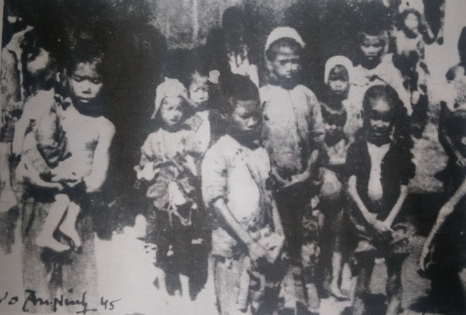 Cha mẹ chết đói nhưng nhiều trẻ mồ côi đã được cứu sống kịp thời nhờ nỗ lực của Chính phủ Hồ Chí Minh - Ảnh tư liệu