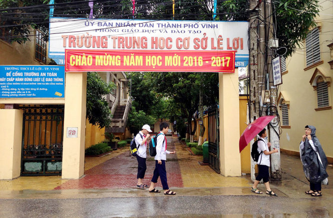 Trường THCS Lê Lợi, TP Vinh, Nghệ An. Gần 60 phụ huynh ký tên kiến nghị dừng mô hình trường học mới VNEN - Ảnh: DOÃN HÒA