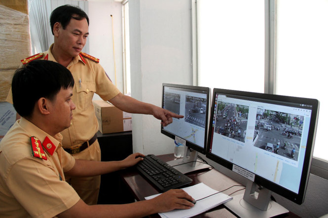 Hệ thống camera phục vụ công tác xử lý vi phạm giao thông tại Phòng cảnh sát giao thông (công an TP. Đà Nẵng) - Ảnh: ĐOÀN CƯỜNG