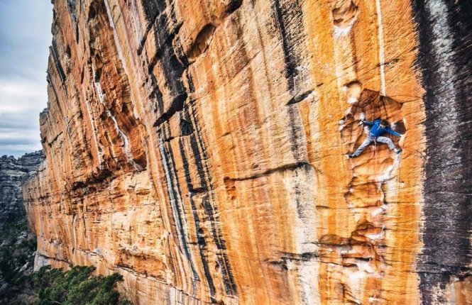 Leo núi đá ở Grampians, Úc