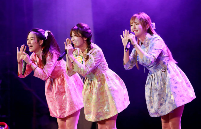 Nhóm Kpop nữ Pungdeng-E mang đến giai điệu khỏe khoắn cho chương trình giai điệu Việt Nam – Hàn Quốc - Ảnh: TIẾN THÀNH