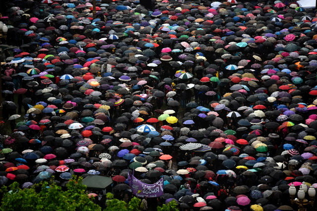 Đoàn người biểu tình ở thủ đô Buenos Aires - Ảnh: AFP