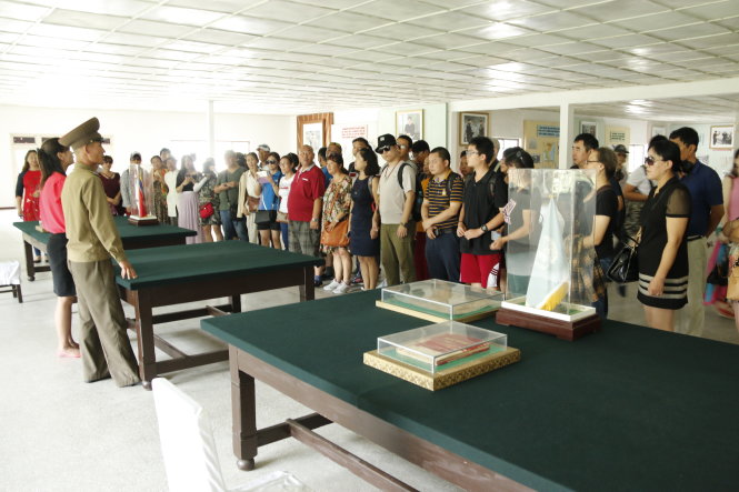 Căn phòng tại Bàn Môn Điếm, nơi diễn ra lễ ký hiệp định đình chiến - Ảnh: T.LỘC