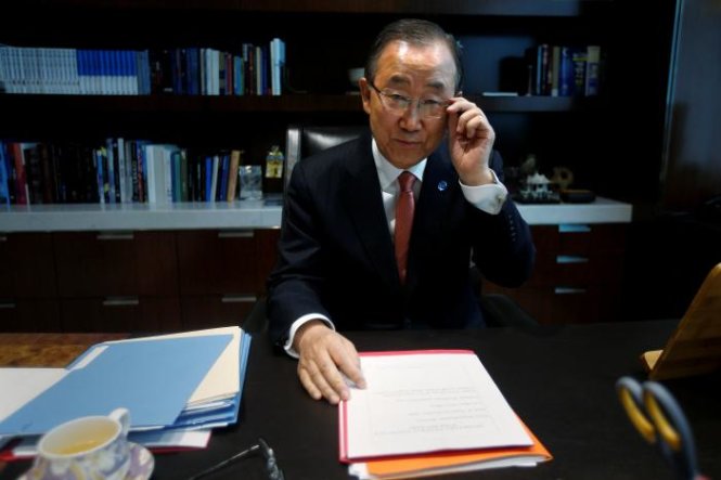 Tổng thư ký LHQ Ban Ki-moon tại văn phòng trụ sở LHQ tại New York, Mỹ - Ảnh: Reuters