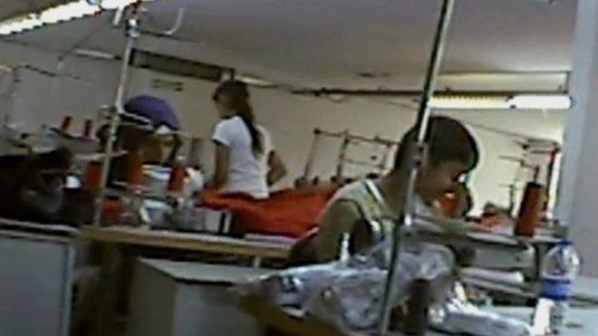 Trẻ em Syria buộc phải làm việc trong điều kiện lao động tồi tệ để mưu sinh - Ảnh: BBC