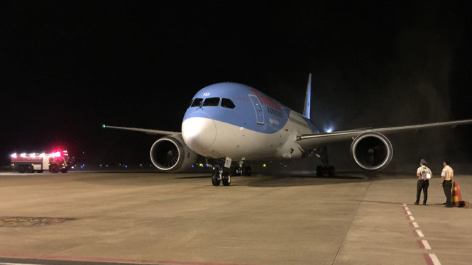 Chuyến bay thẳng đầu tiên từ Thụy Điển đưa du khách Bắc Âu đến Phú Quốc ngày 8-3-2016 - Ảnh: N.TRIỀU
