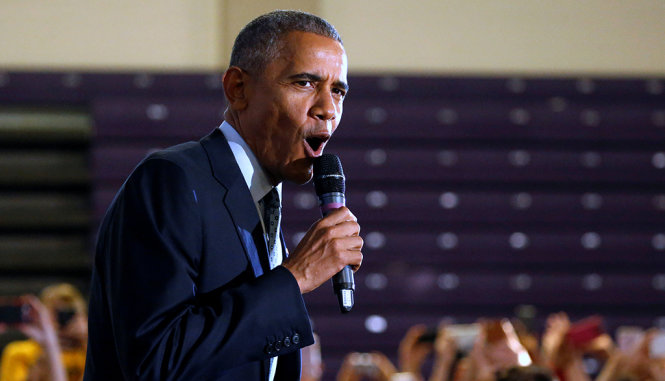 Tổng thống Obama tấn công Donald Trump trong cuộc vận động cho bà Hillary Clinton tại bang Ohio - Ảnh: Getty Images