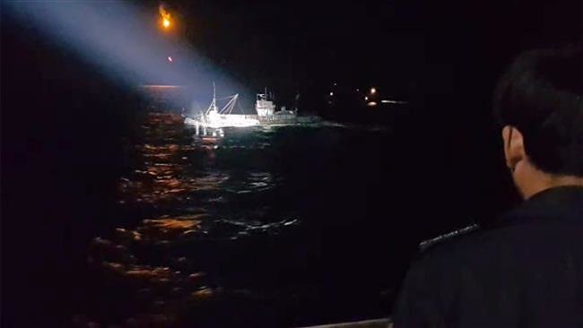 Một tàu của cảnh sát biển Hàn Quốc đã bắn vào tàu cá Trung Quốc tại khu vực gần biên giới lãnh hải với CHDCND Triều Tiên ở Hoàng Hải - Ảnh: AFP