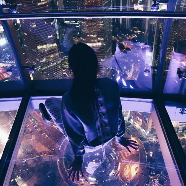 Tầng ngắm cảnh trên tháp Thượng Hải - Ảnh: Instagram