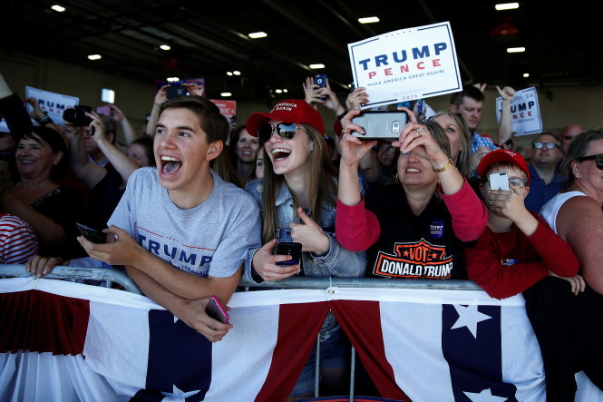Người ủng hộ trẻ của ứng viên Trump tại sự kiện ở TP Minneapolis, bang Minnesota ngày 6-11 - Ảnh: Reuters