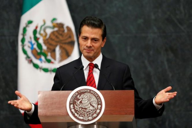 Tổng thống Mexico, ông Enrique Pena Nieto phát biểu sau khi ứng cử viên tổng thống Donald Trump đắc cử - Ảnh: Reuters