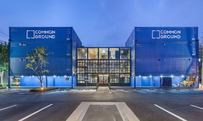 Với diện tích 5.300 m2, Common Ground hiện là trung tâm mua sắm làm bằng container lớn nhất trên thế giới - Ảnh:
