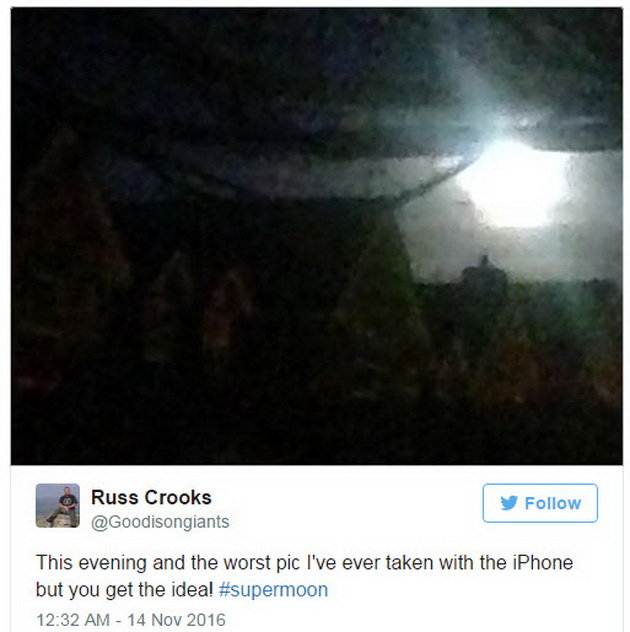 Chủ tài khoản Russ Crock thất vọng não nề với tấm hình chụp siêu trăng bằng iPhone - Ảnh: Twitter