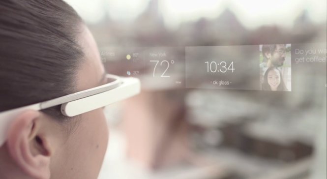 Kính Google Glass hiển thị thông tin trong góc nhìn của người dùng - Ảnh: AppleInsider