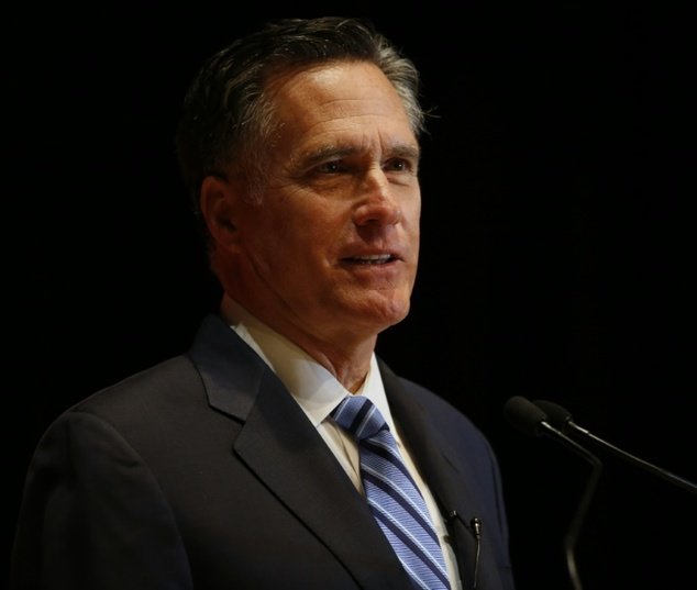 Ông Romney cũng là người chỉ trích gay gắt ông Trump về đề xuất cấm tất cả những người Hồi giáo nước ngoài nhập cư vào Mỹ - Ảnh: AFP