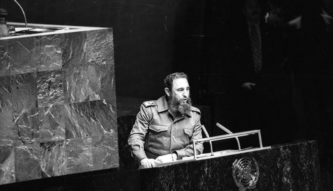 Chủ tịch Fidel Castro phát biểu trước Liên hiệp quốc tại New York, Mỹ năm 1979 - Ảnh: Reuters