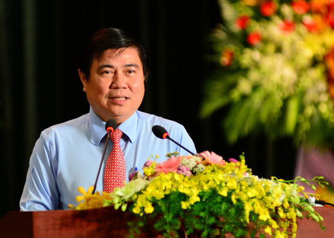 Chủ tịch UBND TP.HCM Nguyễn Thành Phong phát biểu tại lễ tuyên dương sáng 26-11-  Ảnh: QUANG ĐỊNH